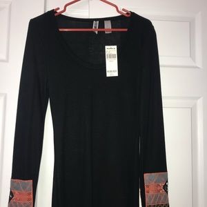 Buckle long sleeve embroidered detail on sleeves